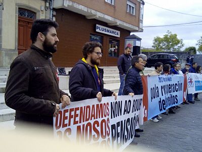 2017-05-01 ManifaPrimeiroMaioAEstrada04.jpg